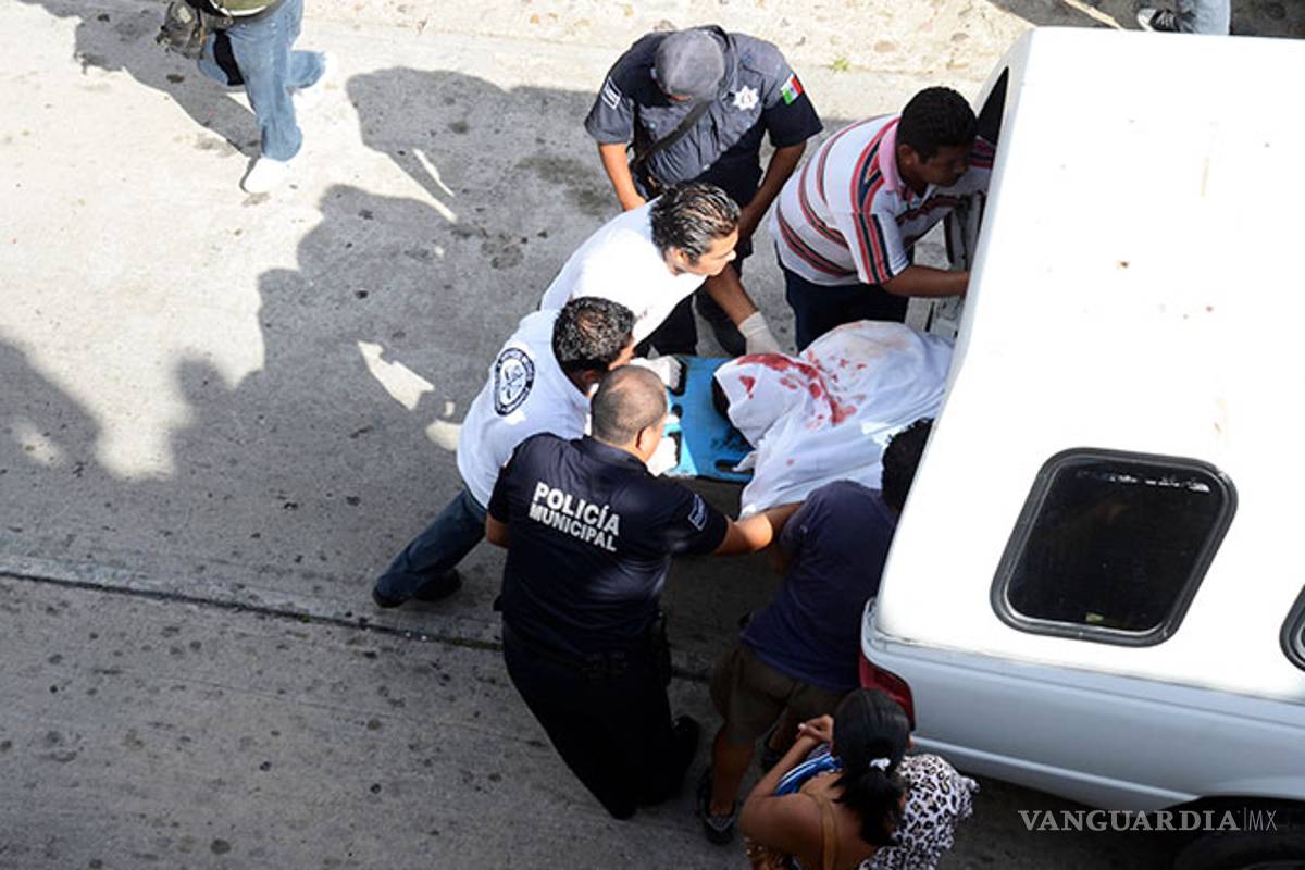 Expolicía mata a adolescente en Guanajuato