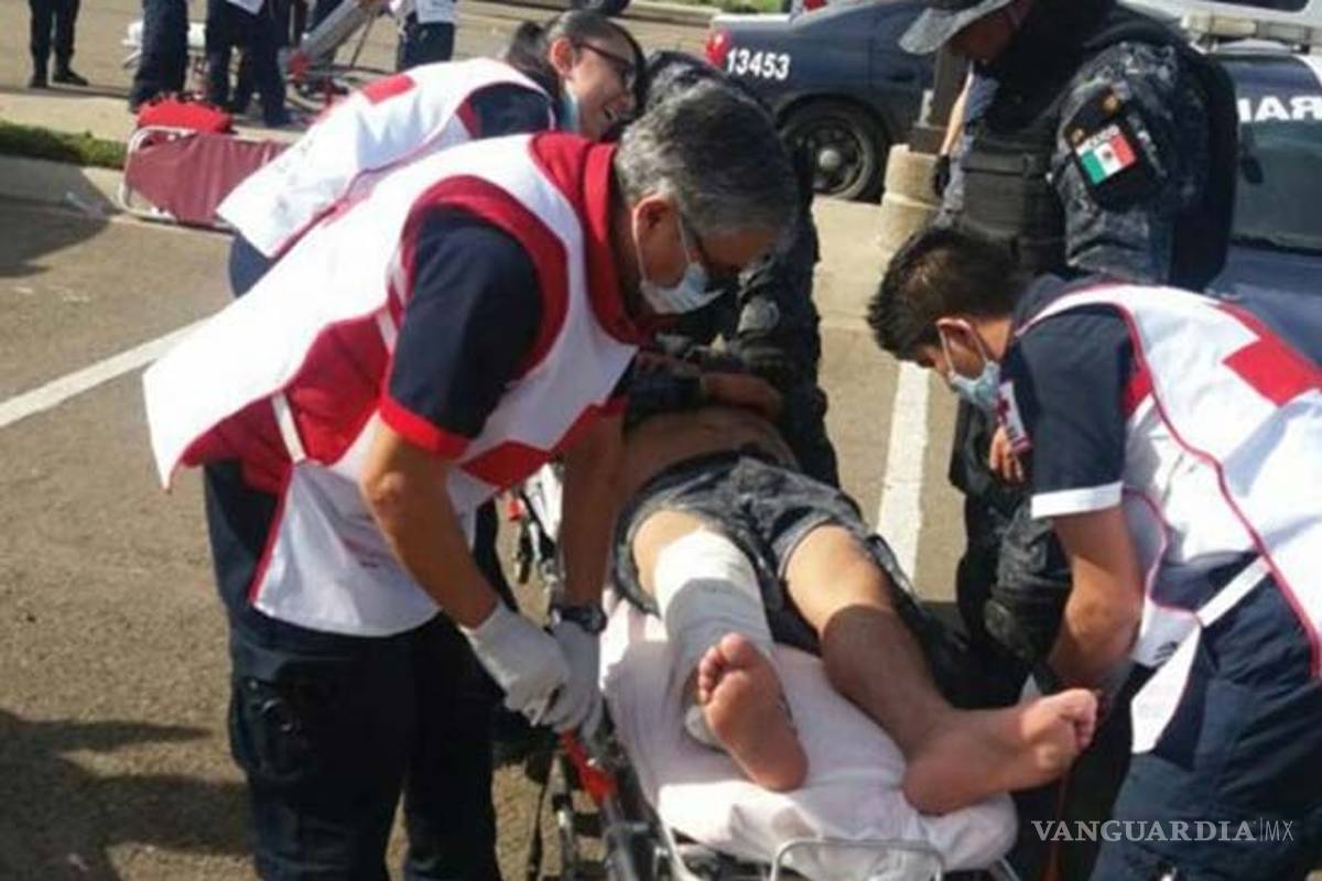 Conductor arrolla a policías durante protesta por gasolinazo en Baja California