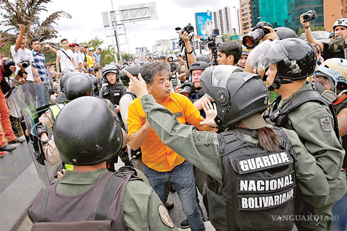 Avanza proyecto para revocar al presidente Nicolás Maduro