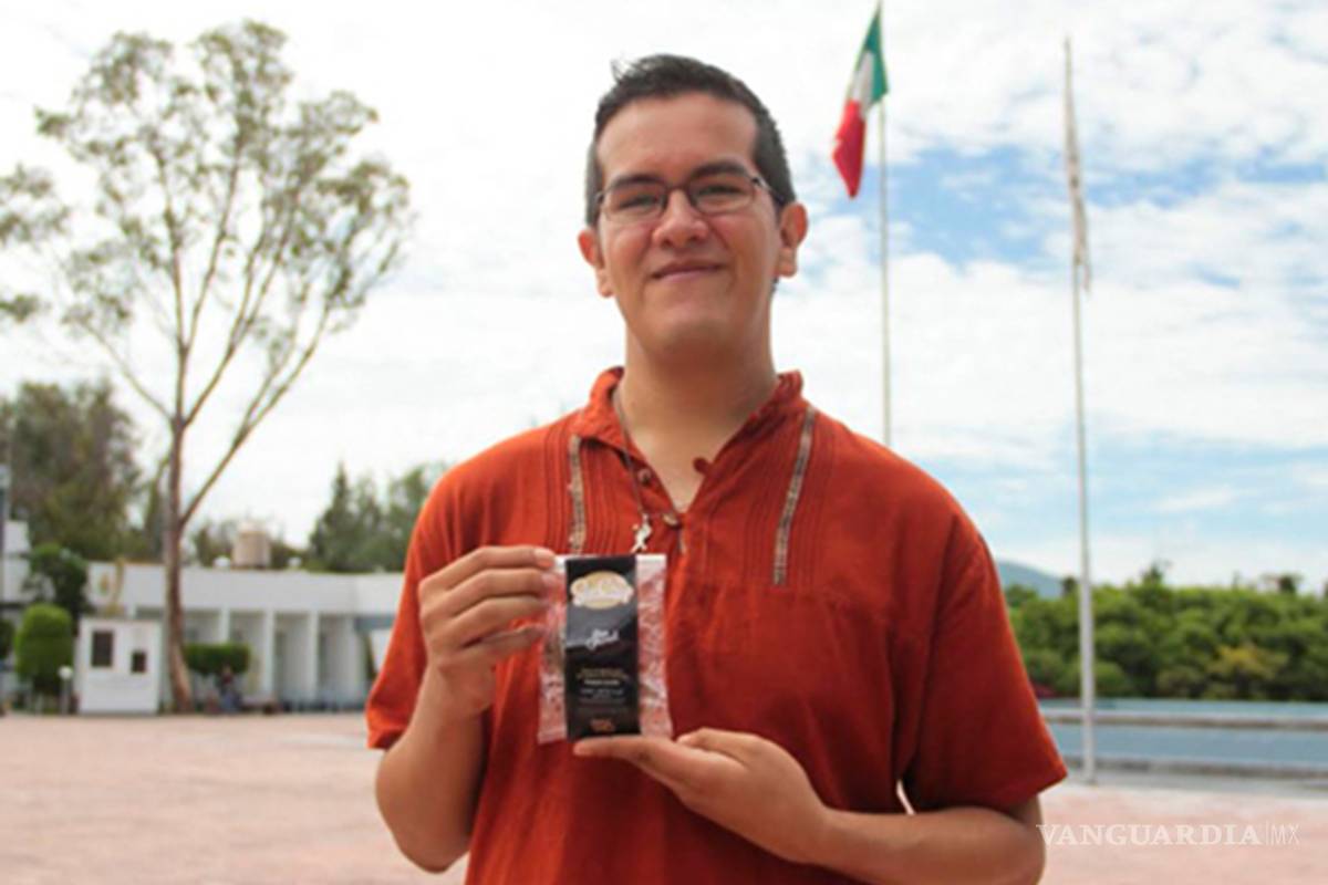 Elabora mexicano pan nutritivo a base de chapulines