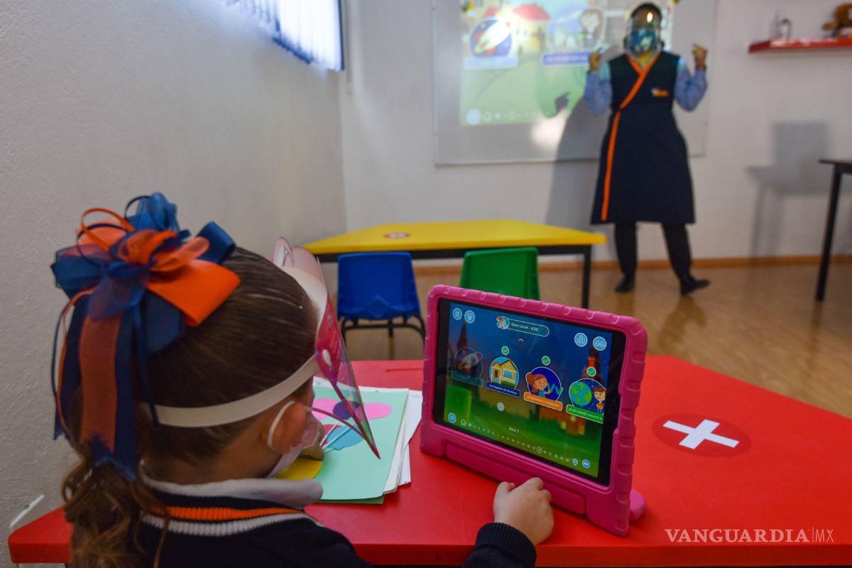 Coahuila: detectan a mil maestros contagiados de COVID-19 previo al regreso a las aulas; podrían ser más