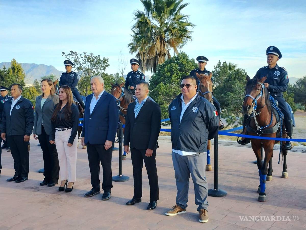 $!Integrantes del Consejo de Seguridad Pública junto a autoridades municipales y regionales, reflejando el trabajo conjunto en materia de seguridad en Saltillo.