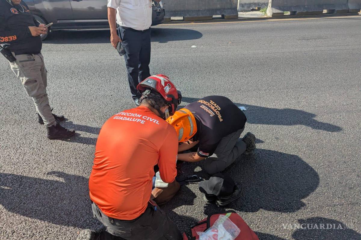 Joven atenta contra su vida desde puente vehicular en Guadalupe, Nuevo León