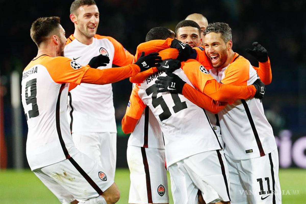 Shaktar derrota al City y avanza a la siguiente ronda en la Champions League