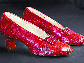 Restaurarán zapatos de ‘Dorothy’