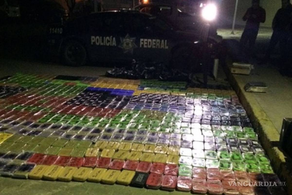 Policía federal asegura 750 kilos de cristal, heroína y cocaína en Mexicali