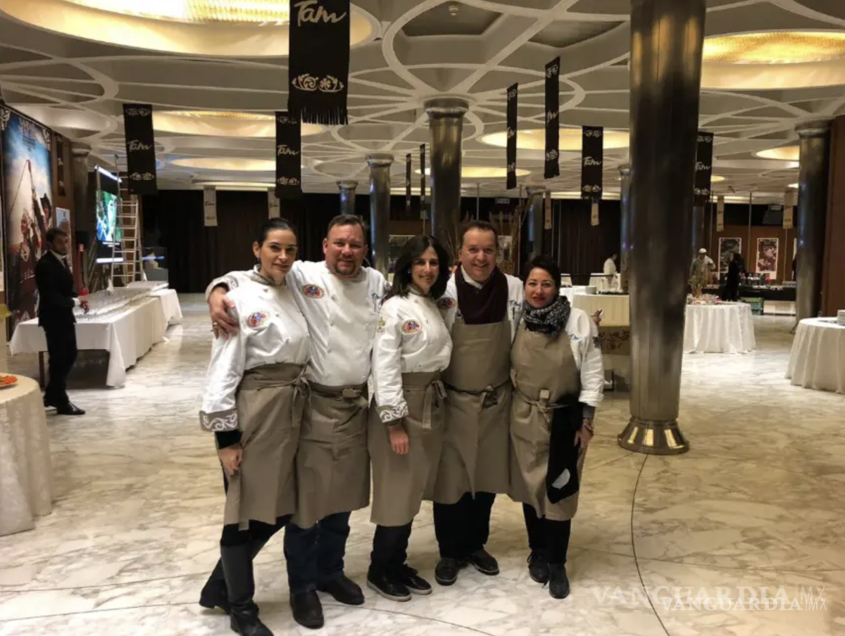 $!El talento culinario del norte de México brilló en el Vaticano gracias a la participación del chef coahuilense Juan Ramón Cárdenas y su esposa Beatriz Garza.