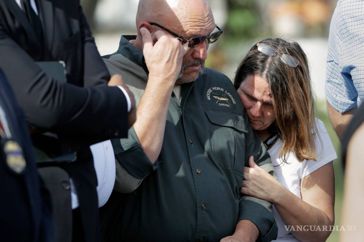 Texas amanece de Luto por la matanza de 26 personas en una iglesia Bautista