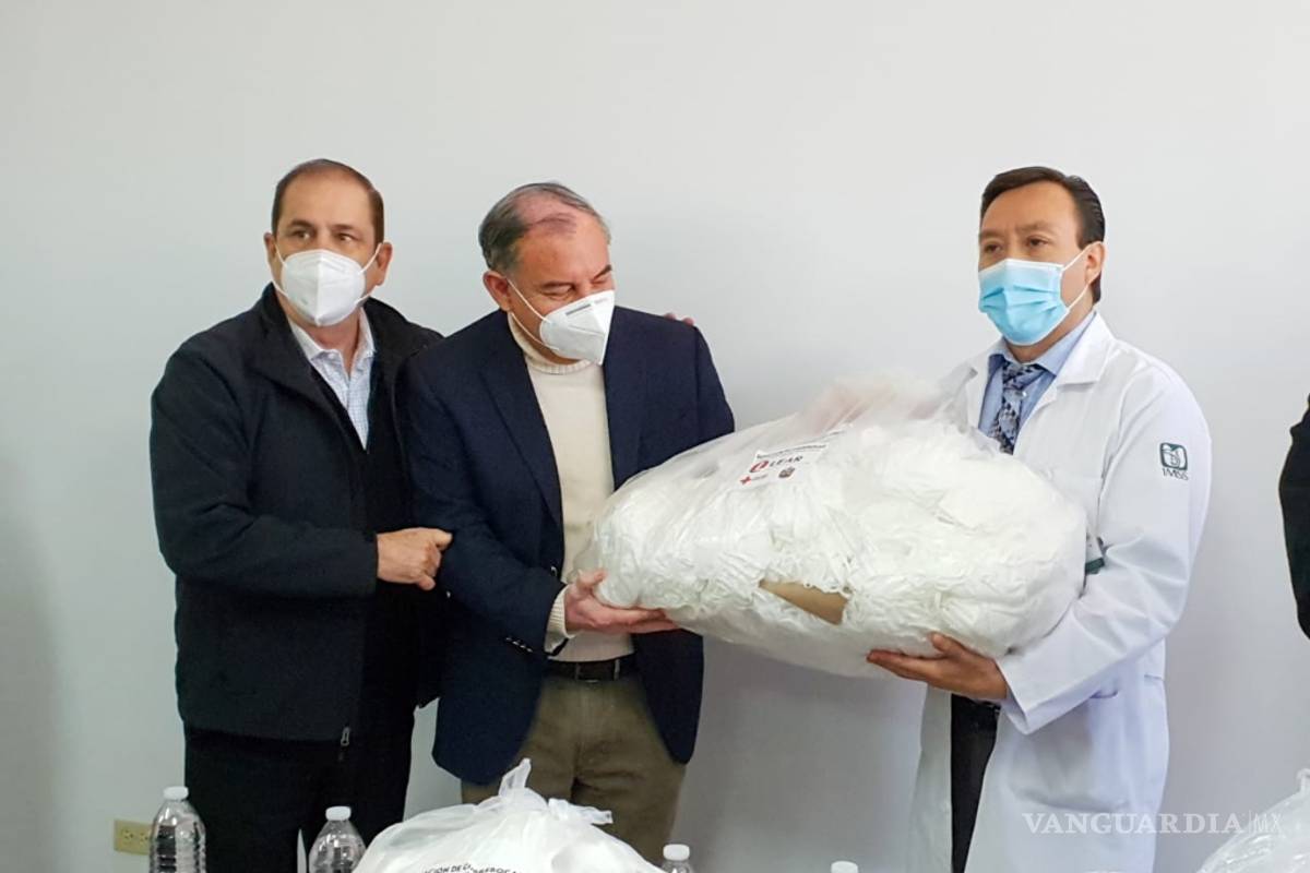 LEAR dona cubrebocas