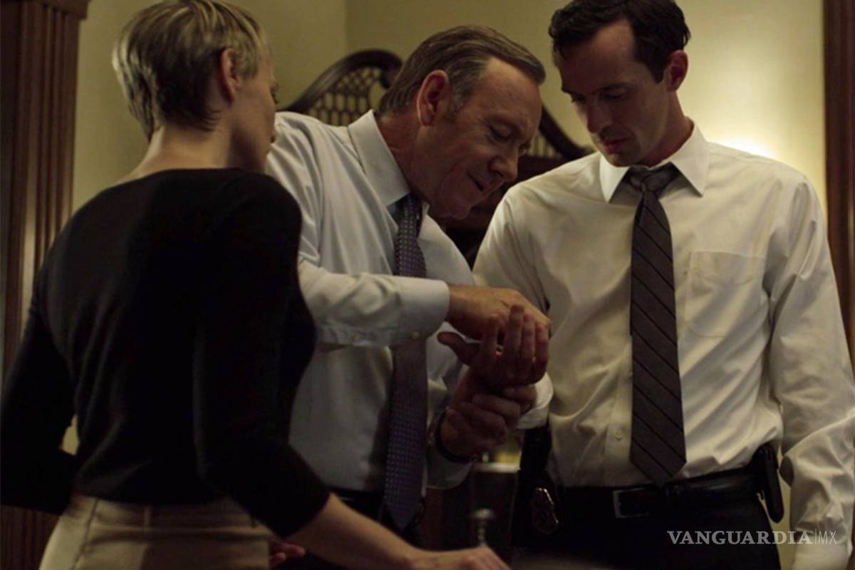 Kevin Spacey solicitó escena de 'House of Cards' donde besa a otro actor