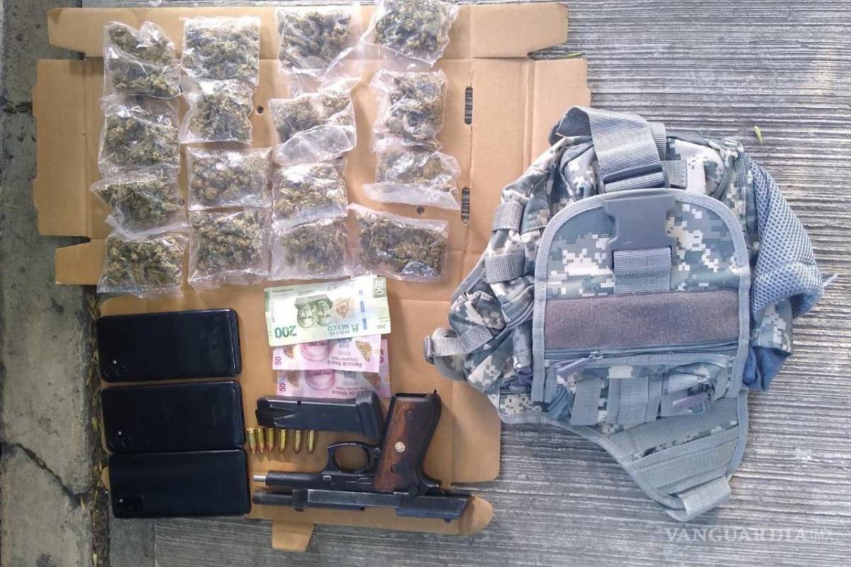 Detienen a siete en Nuevo León, entre ellos una menor de 14 años, con armas y drogas