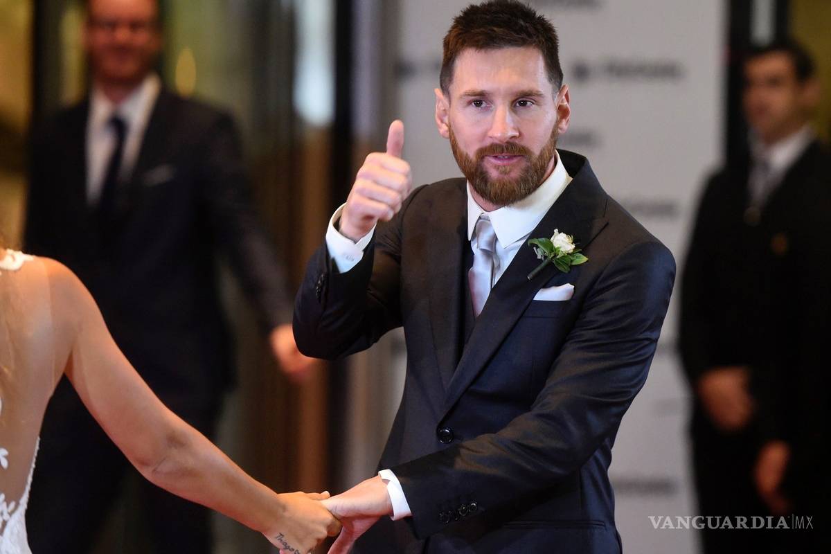 $!Messi se 'come años' con su cambio de look