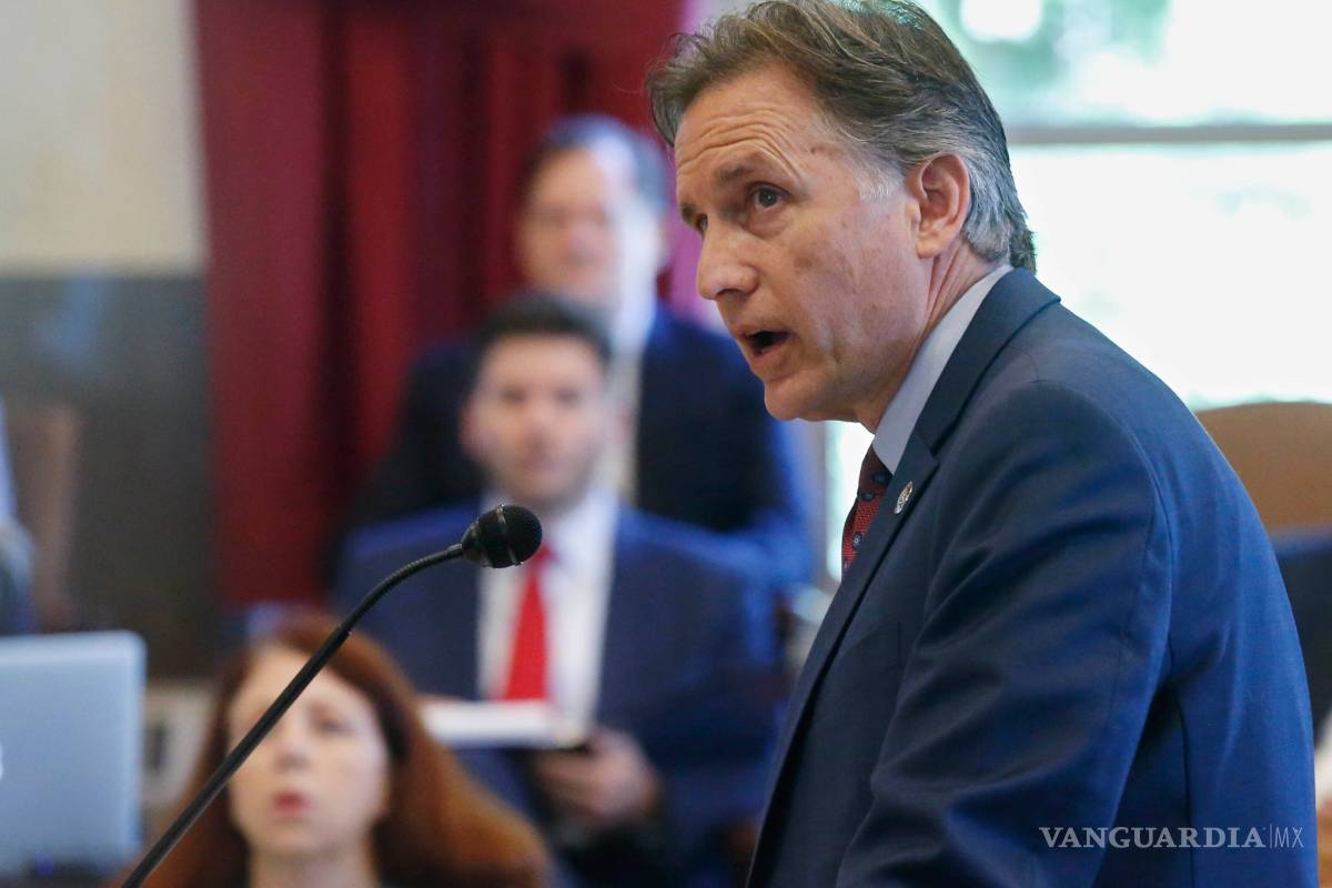 Juez impone multa histórica a Johnson &amp; Johnson por su contribución a crear una mortal crisis de adicción a los opioides