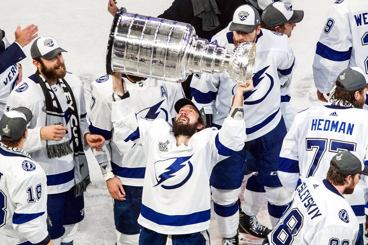 El Lightning de Tampa Bay es el campeón de la NHL
