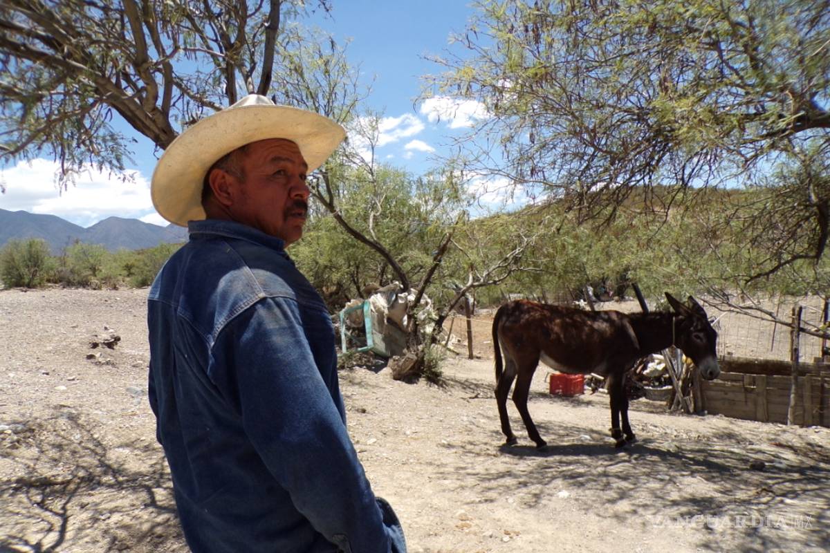 En ejido de Parras enfrentan la pobreza con lo que tienen a mano