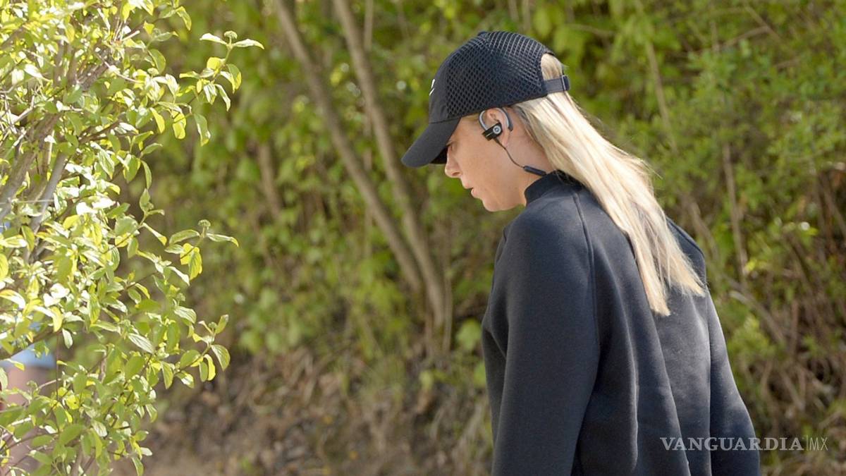 Entrena Maria Sharapova a puerta cerrada en Stuttgart