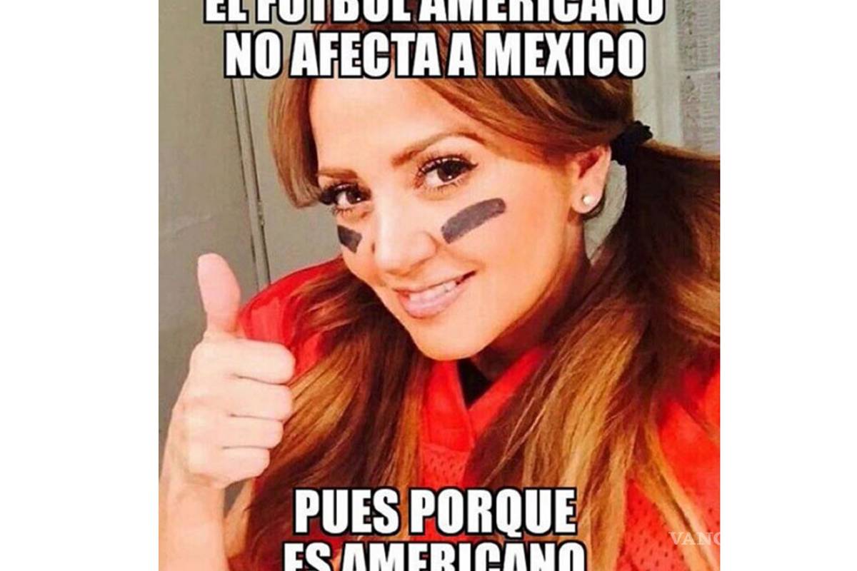 Andrea Legarreta se ríe de sus memes