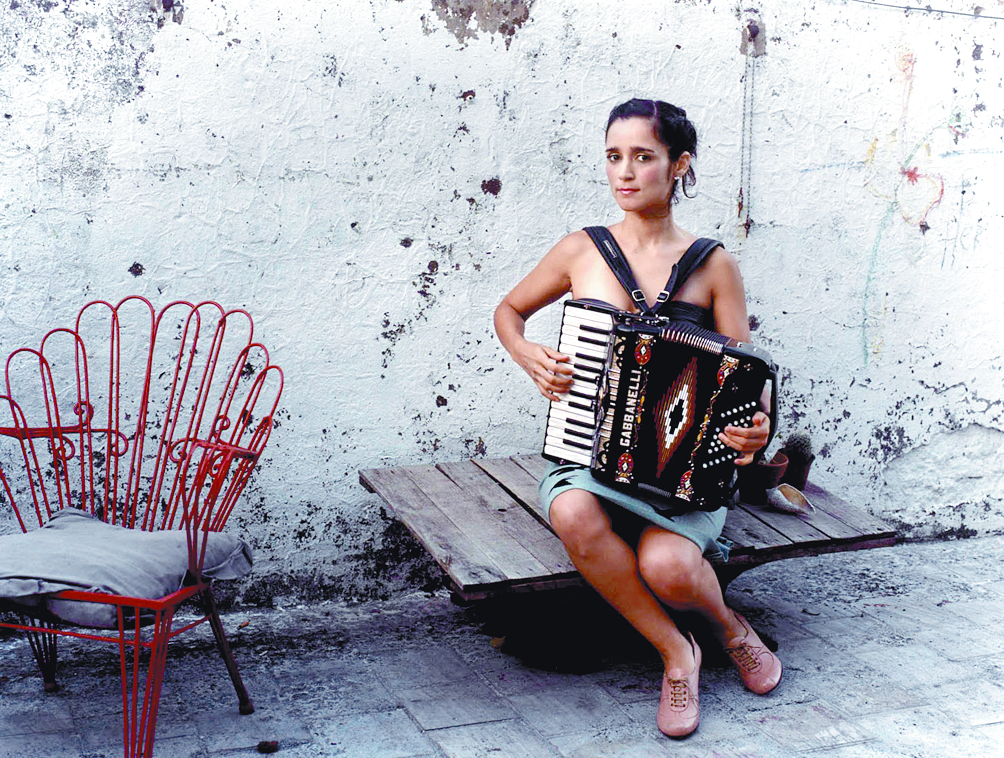 Julieta Venegas recibirá premio La Musa de compositores latinos