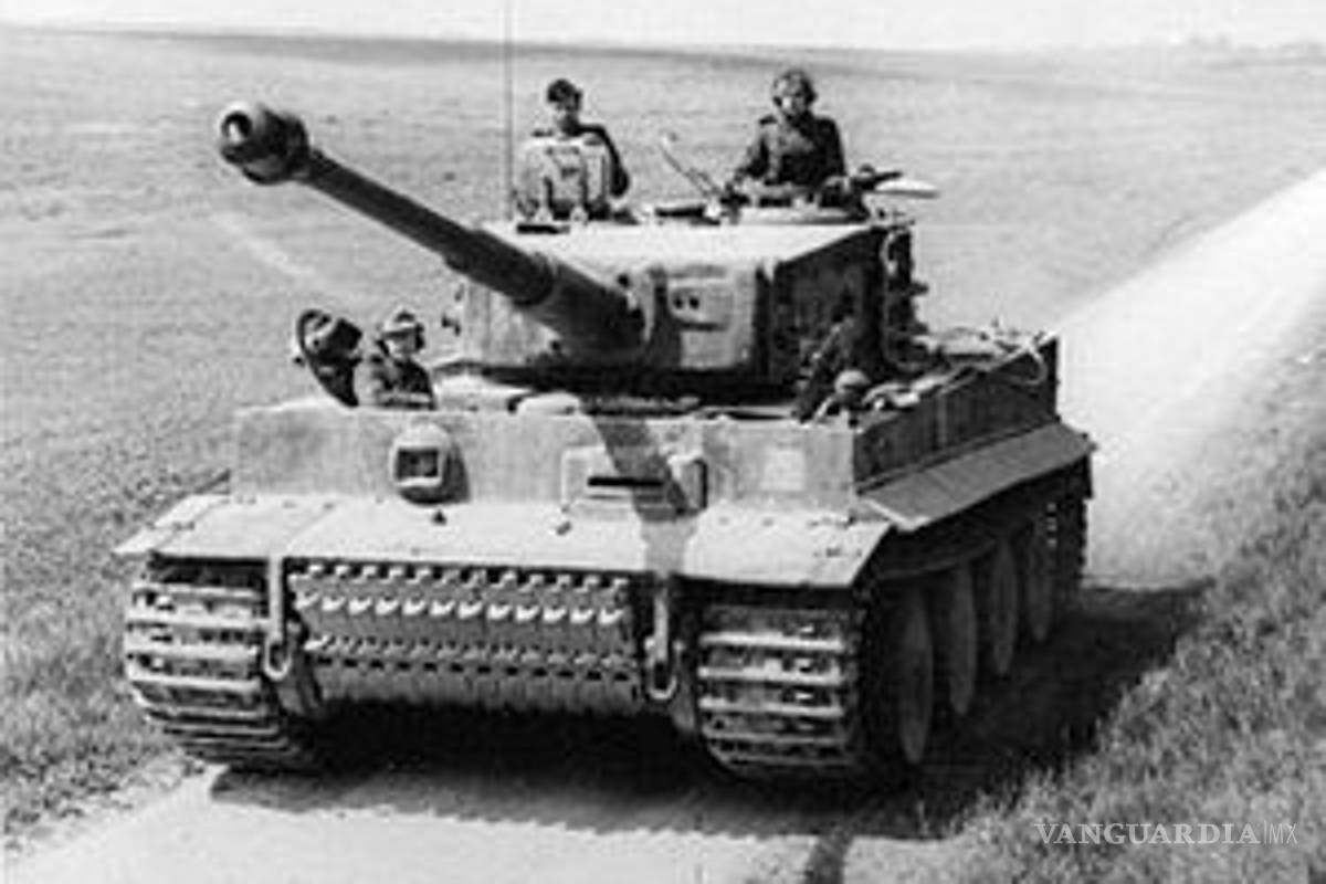 $!70 años de Porsche; dar 'voz' al Delorean, hasta tractores, 10 anécdotas en su legendaria historia