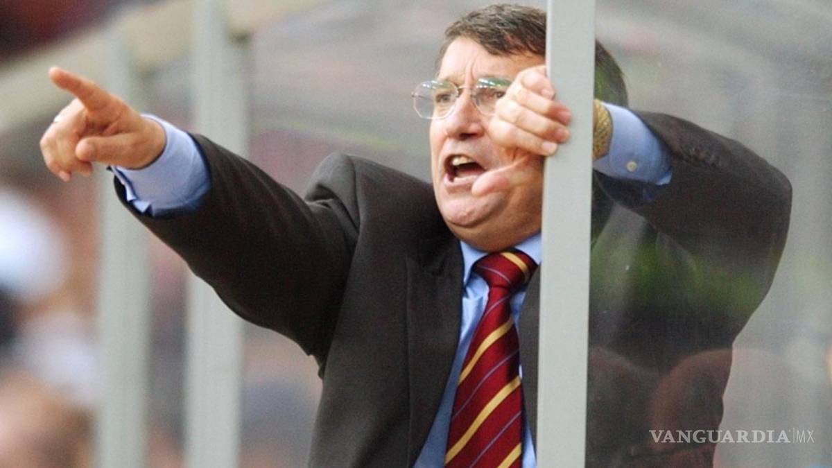 Ex seleccionador de Inglaterra Graham Taylor muere a los 72 años