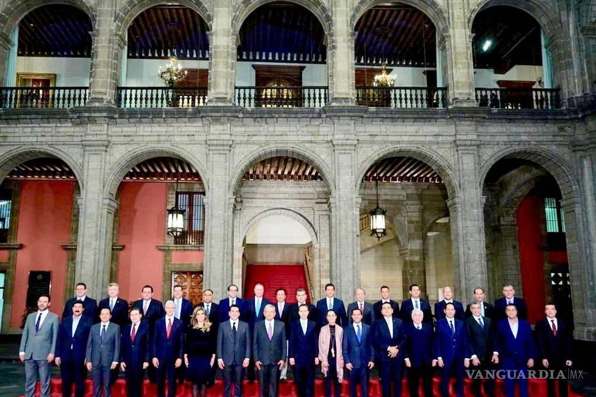 No les ha caído el veinte de la austeridad, dice Mario Delgado a gobernadores