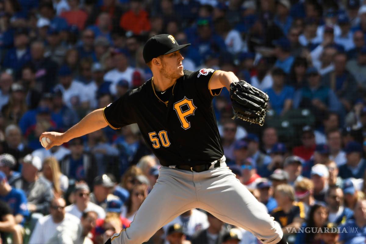 $!Los Cachorros se convierten en 'bestias' y le pegan una paliza a los Piratas