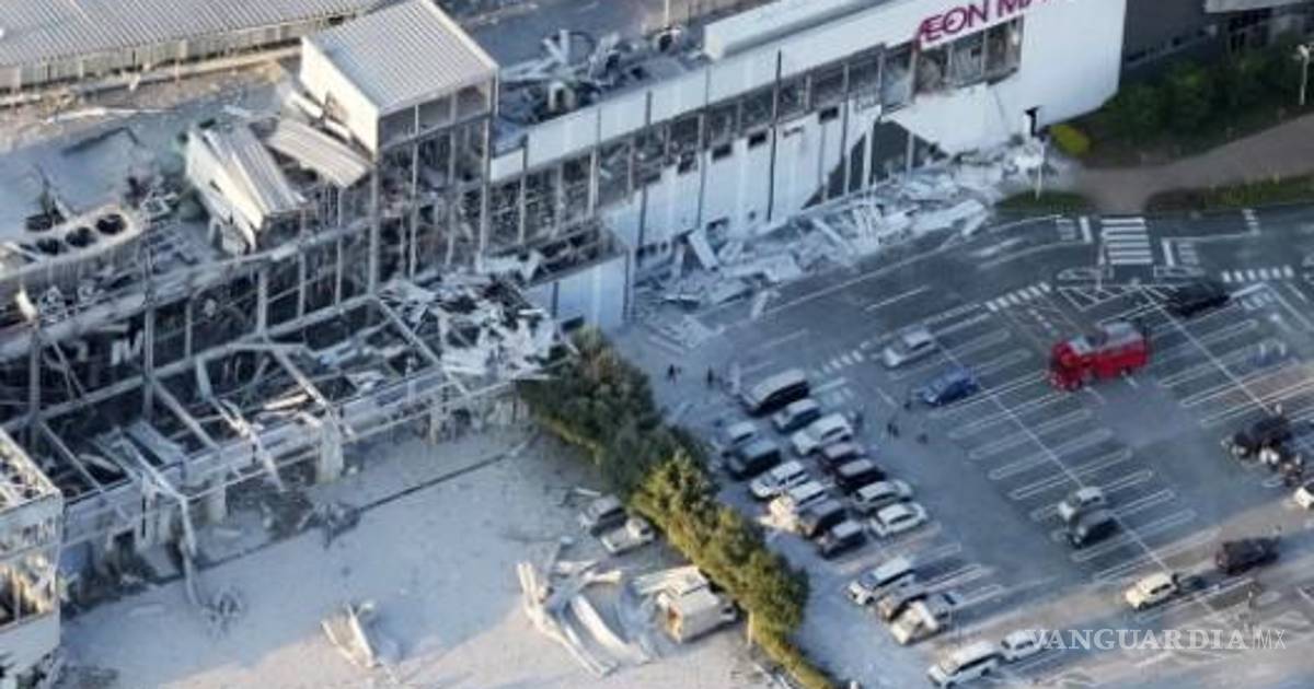 Un terremoto de magnitud 7.1 en Japón daña un centro comercial y deja atrapado a un número indeterminado de personas