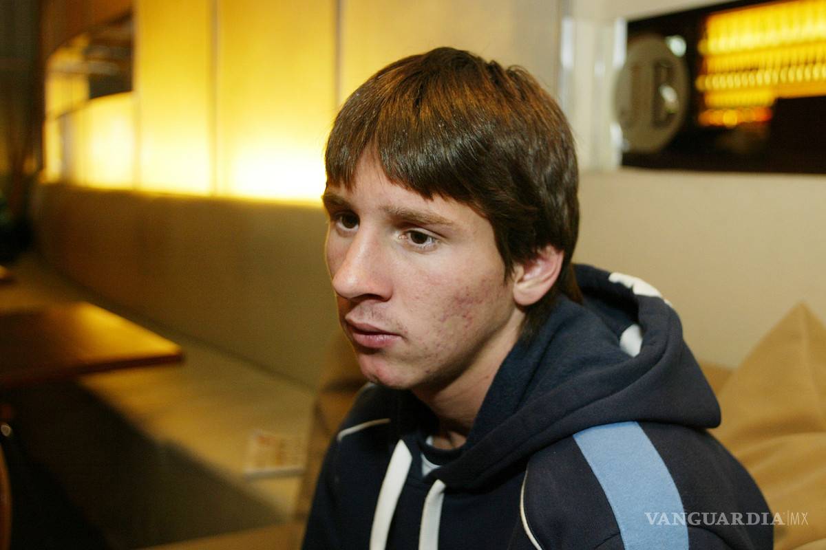 $!Messi se 'come años' con su cambio de look