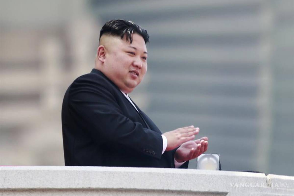 Misil lanzado puede transportar una &quot;gran cabeza nuclear”: Kim Jong-un