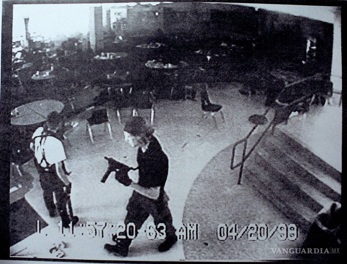 $!Matanza de Columbine... ¿la inspiración de niño de 11 años que disparó contra compañeros y maestros en colegio de Torreón?