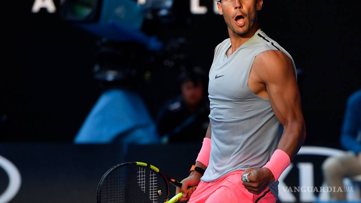 Nadal y Wozniacki avanzan en el Abierto de Australia