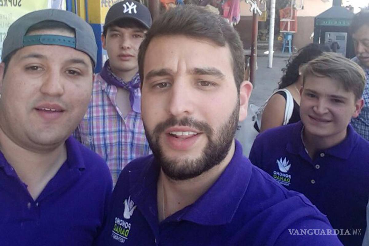 Candidato independiente por Saltillo opta por publicidad ecológica