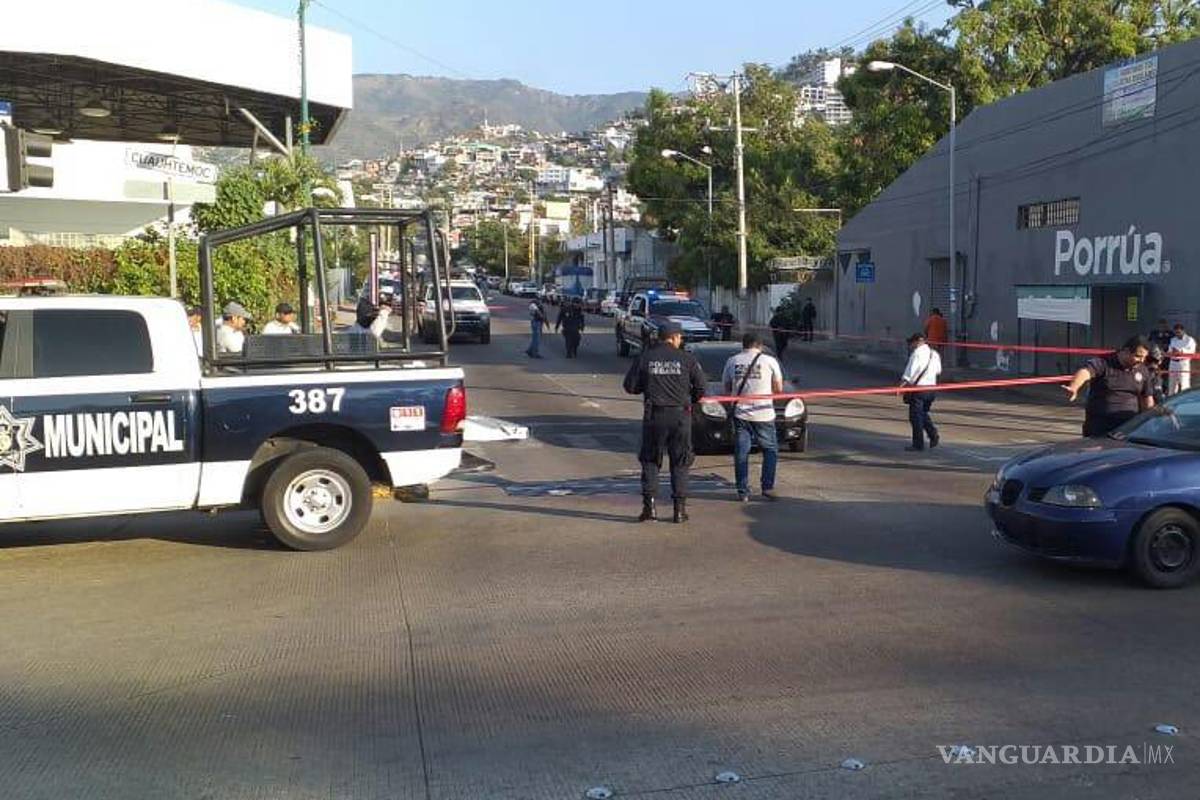 Atacan a tiros al comandante de la Policía de Acapulco