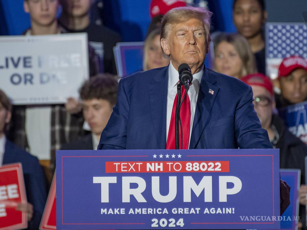 $!El candidato republicano a la presidencia, el expresidente estadounidense Donald Trump, durante un mitin en la Universidad de New Hampshire en Durham.