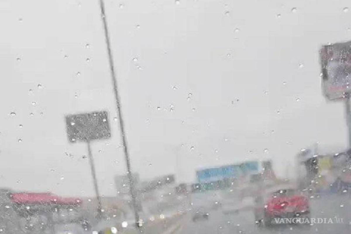 Caen lluvias sobre Nuevo León; reportan ligeras en ZMM e intensas en franja oriente