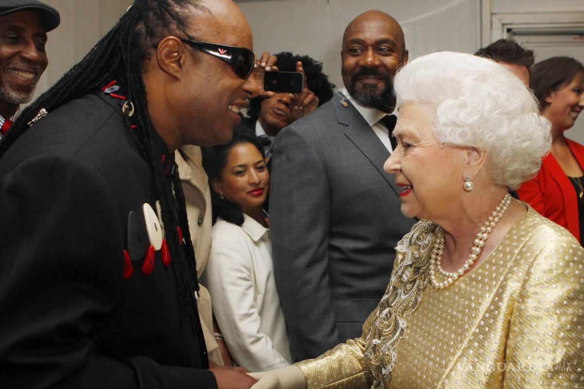 $!¡Feliz Cumpleaños Stevie Wonder! Así recordamos las siete décadas del emblema del soul