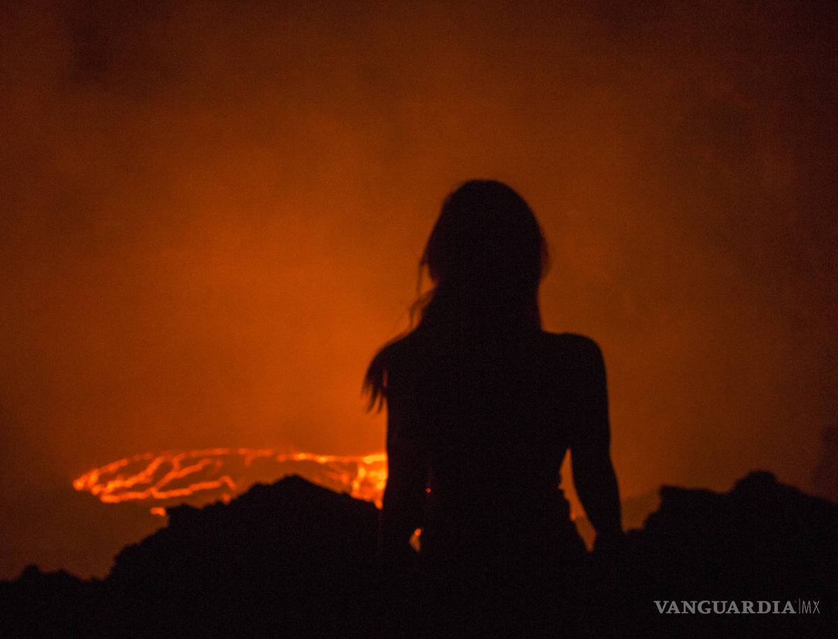 $!Karina Oliani enfrenta desafío en Etiopía: tirolesa sobre lago de lava