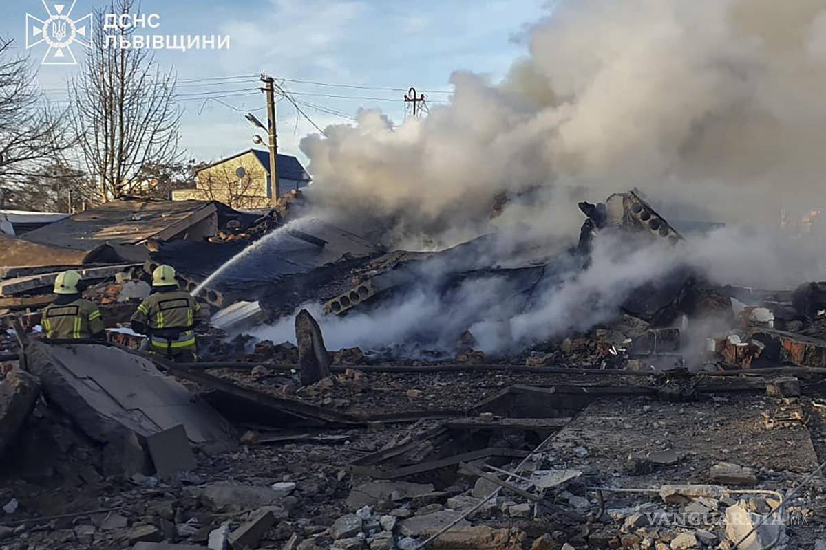 Rusia lanza uno de sus ataques mas duros de drones y misiles contra Ucrania; hay varios heridos y personas sin vida