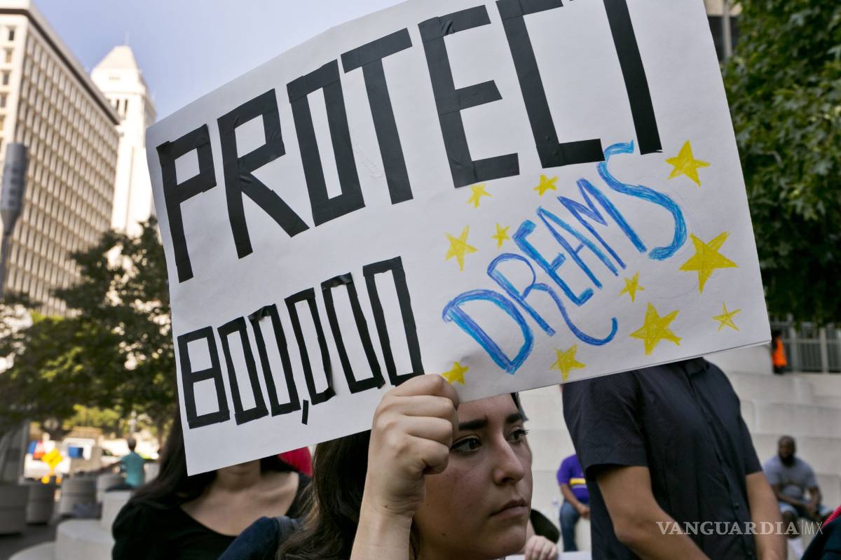 Desliga Casa Blanca el financiamiento del muro y ley sobre ‘dreamers’