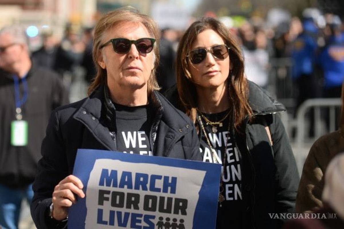 Paul McCartney recuerda a John Lennon en marcha antiarmas en NY