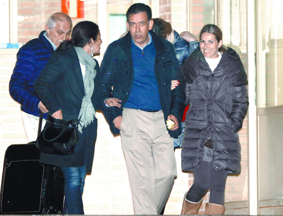 Humberto Moreira queda libre; niega lavar dinero