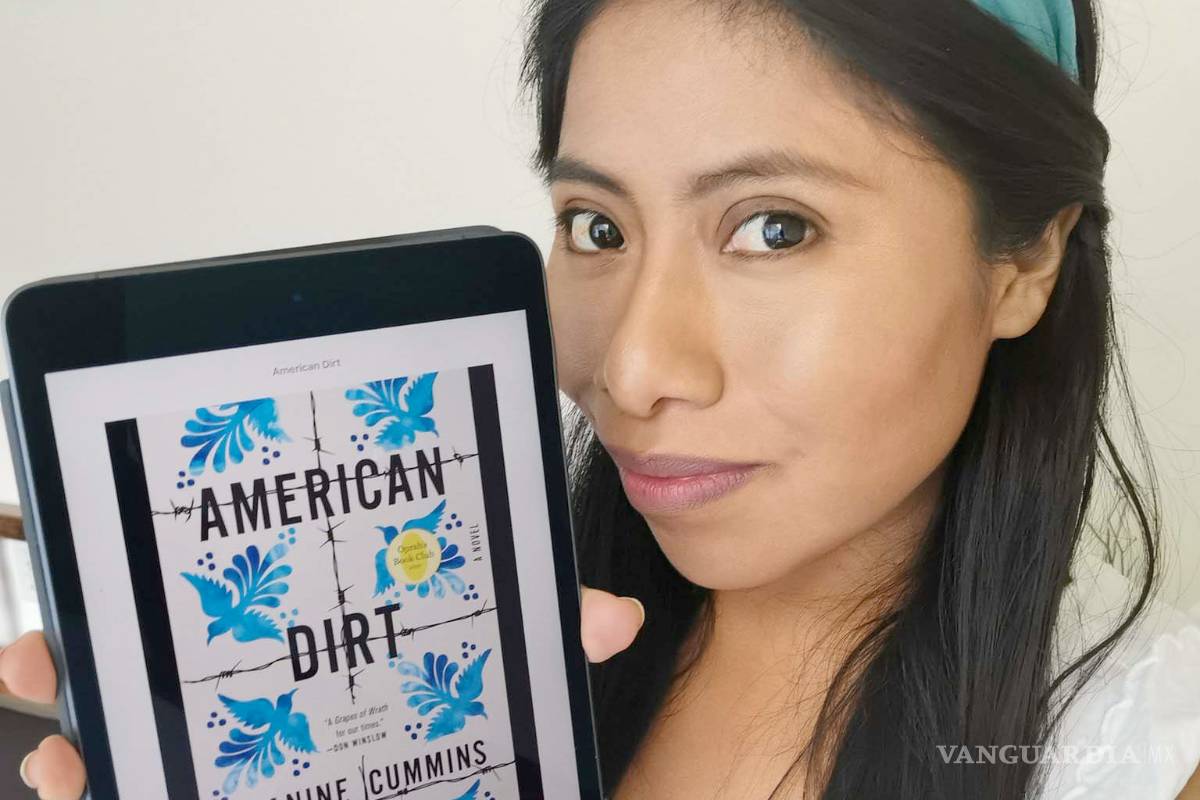 Periodista critica a Yalitza Aparicio por recomendar libro: 'primero léelo'