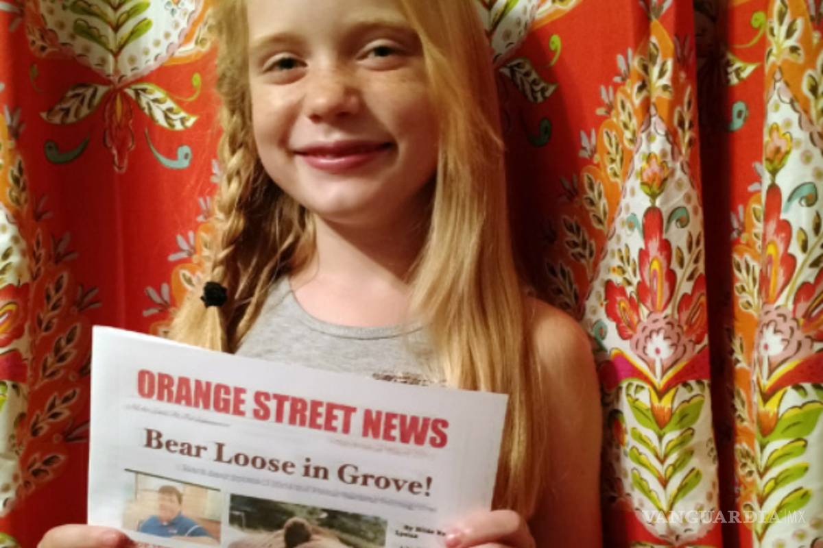 Periodista de 9 años firma contrato con editorial