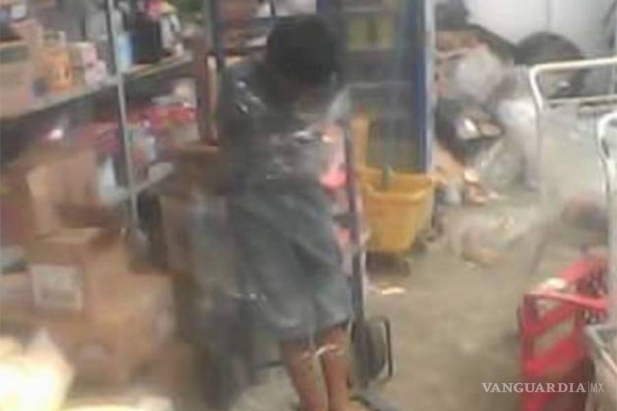 Amarran y humillan a cerillito en Chetumal