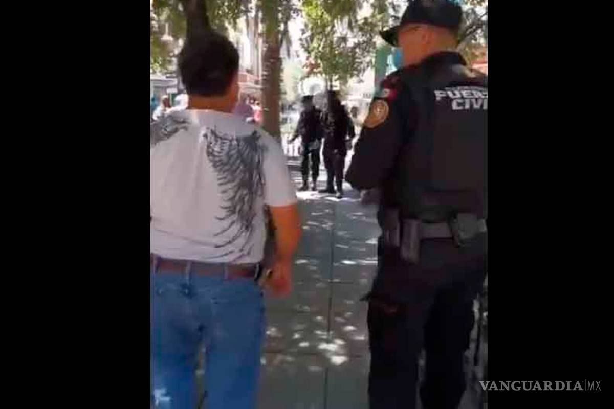 Policías de Nuevo León 'corren' a ciudadanos a sus casas para evitar propagación de coronavirus
