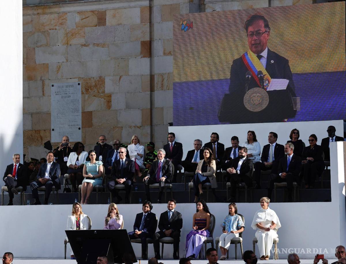 $!Vista general de la ceremonia de investidura del presidente Gustavo Petro en la Plaza Bolívar de Bogotá, Colombia.