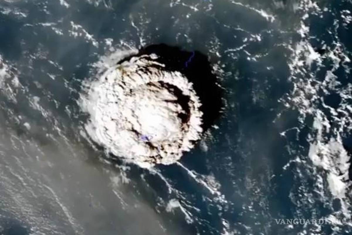 Revelan que erupción del volcán Hunga Tonga fue tan grande que su onda expansiva alcanzó el espacio