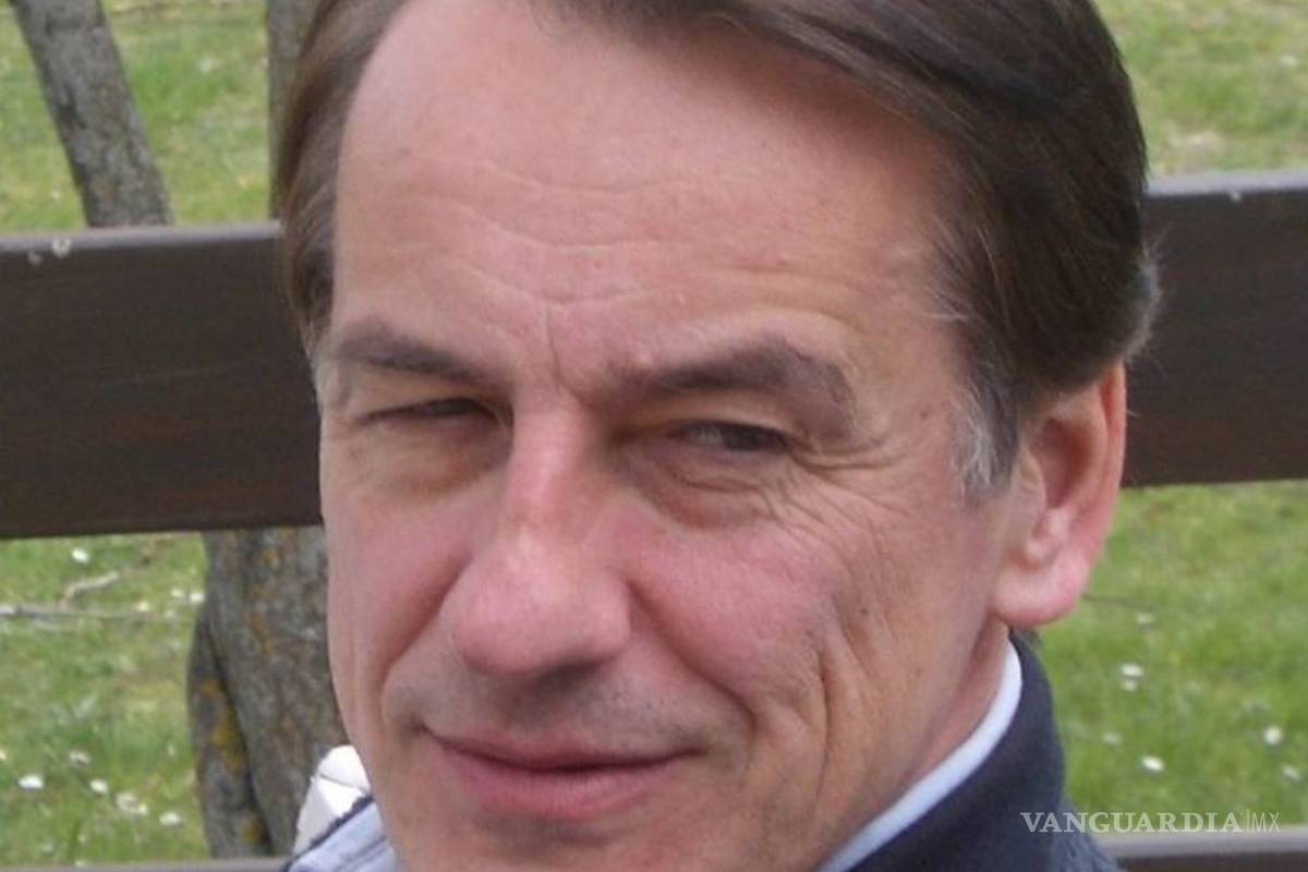 La &quot;falta de lealtad&quot; guía &quot;Los durmientes&quot;, la nueva novela de Luis de León