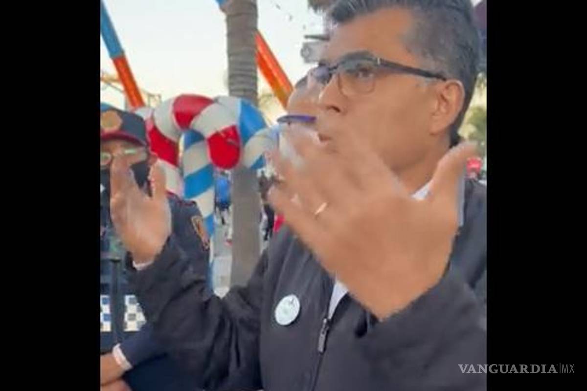 ¿Prohibidos los besos en Six Flags? Acusan de homofóbico a director del parque