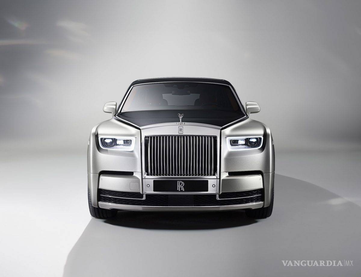 $!Rolls-Royce presentó el auto más lujoso que ha diseñado en su historia